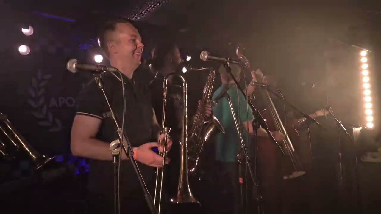 Watch Tirehtöörit - Kolmoisagentti (Live) on YouTube Watch Tirehtöörit - Kolmoisagentti (Live) on YouTube