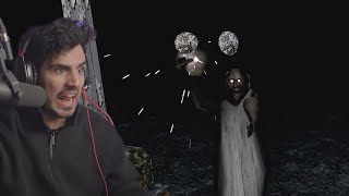 العجوز صار معها قنبلة !