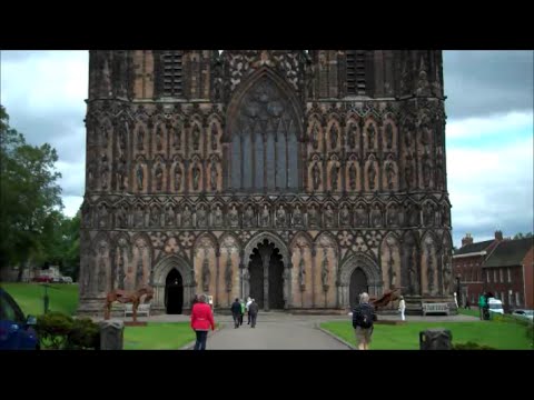 Video: Kas atrodas Ličfīldas katedrālē?