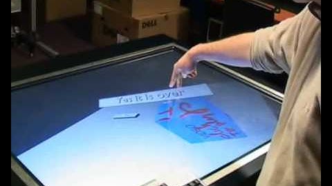 BlenderTUIO: first tests of multitouch in the blender game-engine