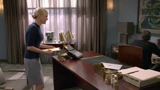 MOM - GUEST STARS - PAGET BREWSTER - S07E03