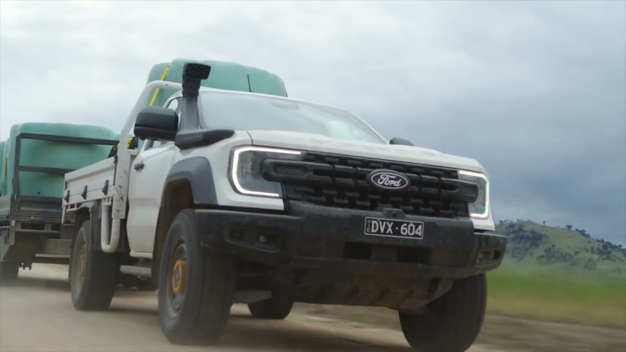Ford Ranger Super Duty - Single Cab (Arctic White) - Driving and Towing-2