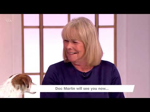 Vídeo: Patrimoni net de Martin Clunes: wiki, casat, família, casament, sou, germans