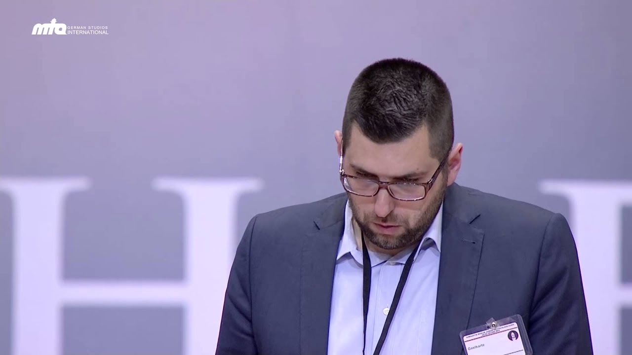 Ali Bas (Landtag NRW) auf der Jalsa Salana Deutschland 2015 - YouTube