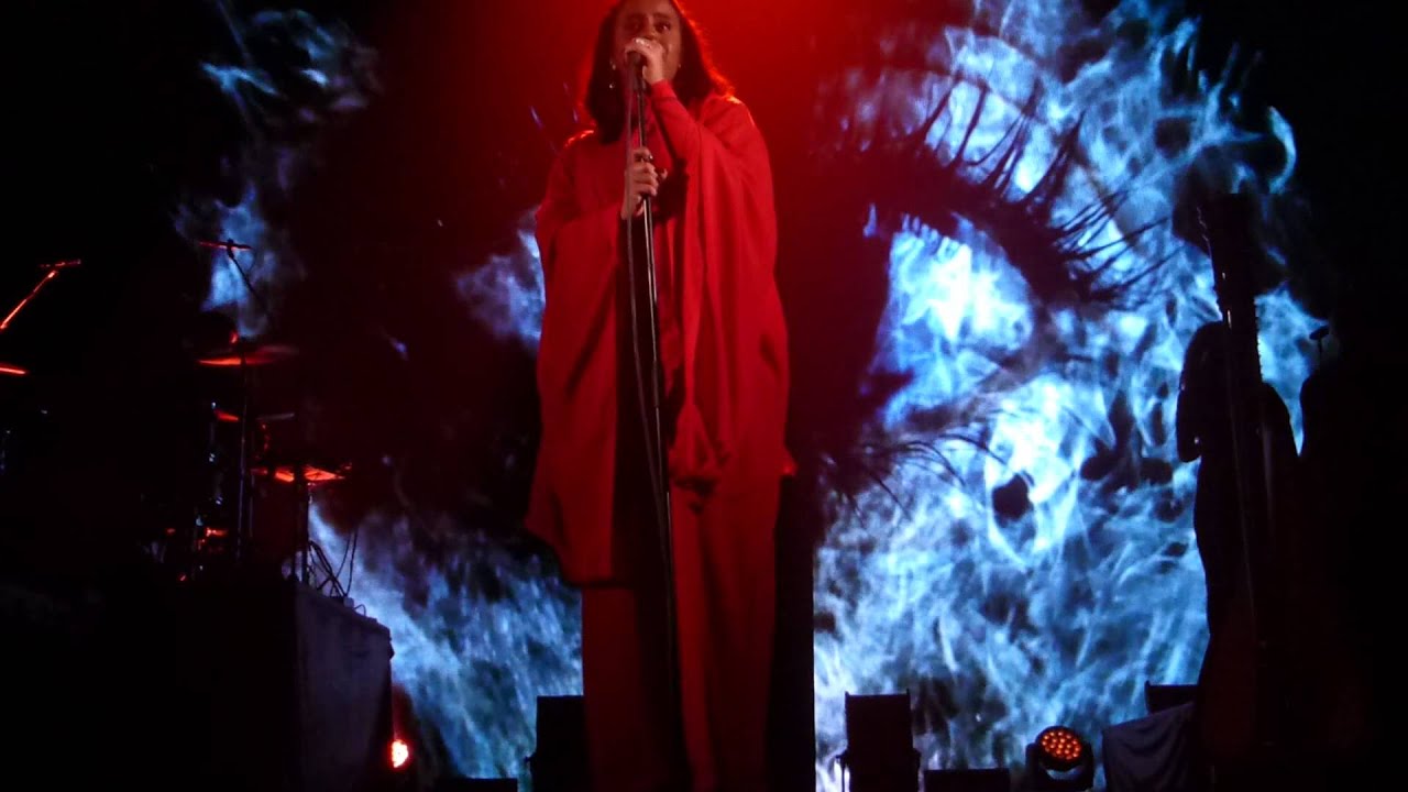 Seinabo Sey - Hard Time (Live at Dramaten, Stockholm - October 6, 2014)