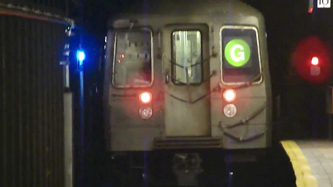 IND Crosstown Line: R68 G Train at Fort Hamilton Parkway (Northbound ...