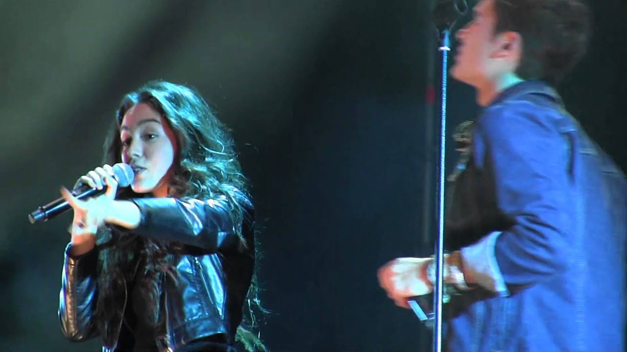 María Parrado - Frio ft. Andrés Dvicio - concierto en Cádiz 04/02/2016