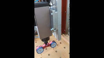 Tramming both the Z axis and the spindle axis on an AVID CNC router