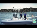 Attaque de grand requin blanc! Deux kayakistes se font assaillir par un Sharky!