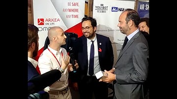 Omate O3 Senior Edition Demo with Arkea on Life to French Prime Minister Edouard Philippe