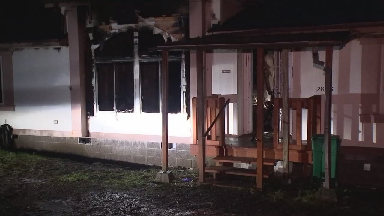 1 person dead after fire rips through home in Scappoose - YouTube