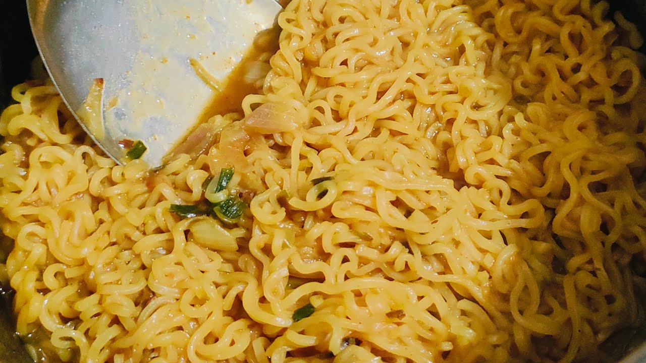 Spicy Maggi magic यह नहीं खाया तो कुछ नहीं खाया#maggie#maggievlogs #cookingfood 