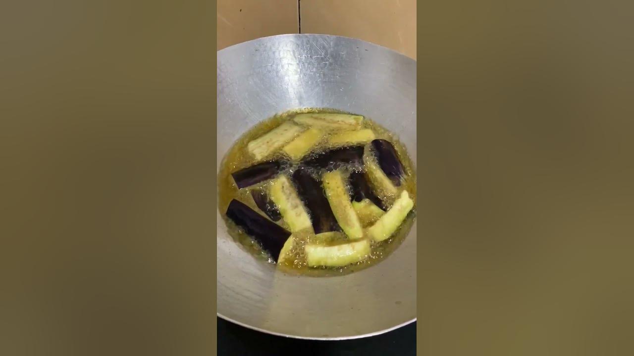 Suami minta di bikinkan sambal terong Suami minta di bikinkan sambal terong