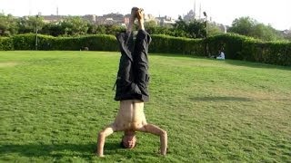 head stand tutorial تعلم الوقوف علي الرأس باستخدام اليدين مع النسر الكونغ فو