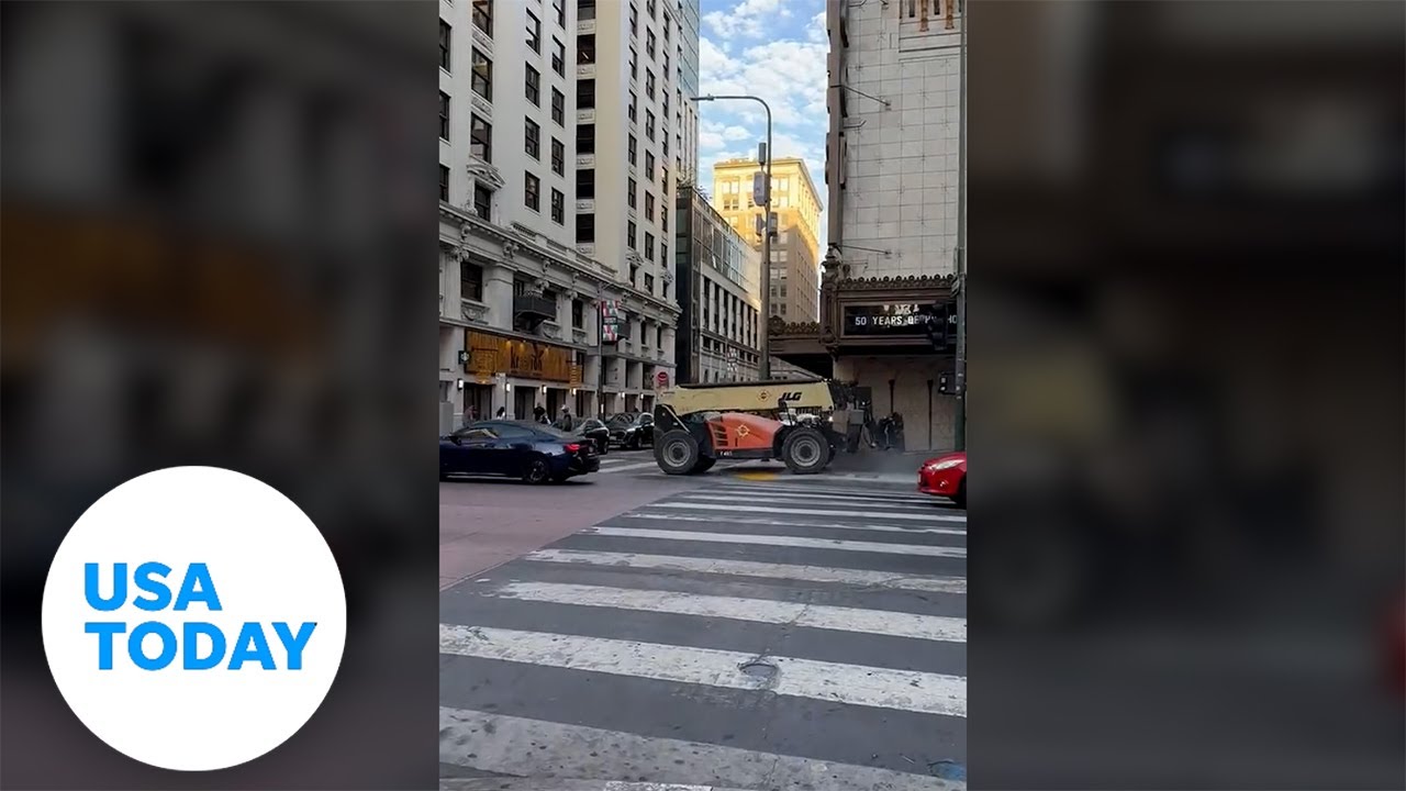 People sent running after thief takes forklift on joyride | USA TODAY