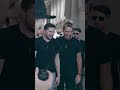 'Hate to Love: Nickelback' is streaming now on Netflix 🔎