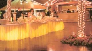 How to Decorate a Wedding With Lights