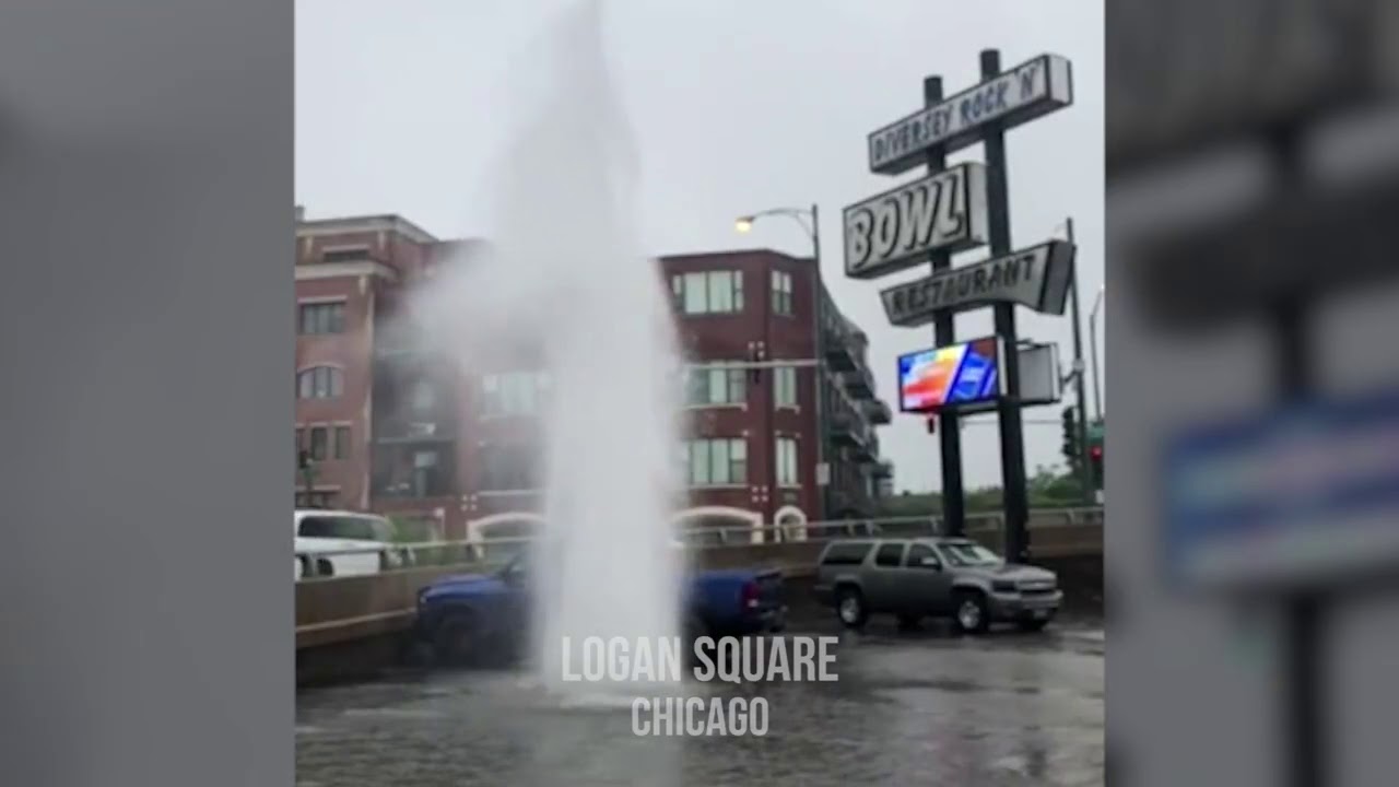 Downpours cause flash flooding in Chicago
