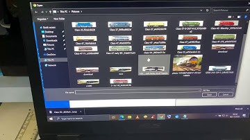 ECoS 50200 loading on loco images.