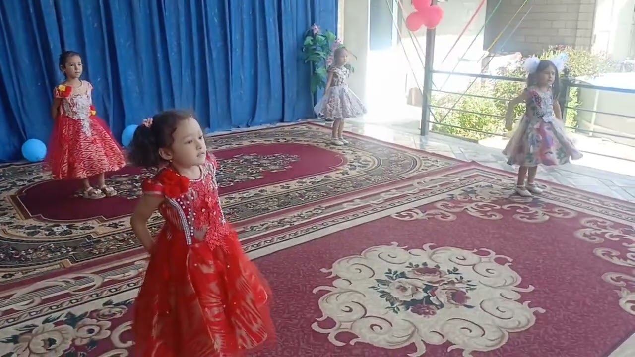 Oyshabonu nomli NMTTning tarbiyalanuvchi qizlari ijrosida raqs