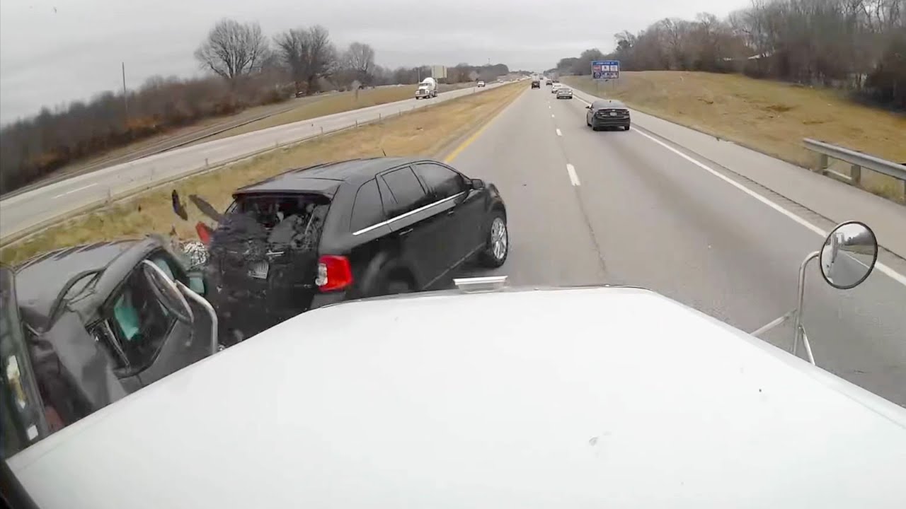 North American Car Crash Compilation - 378