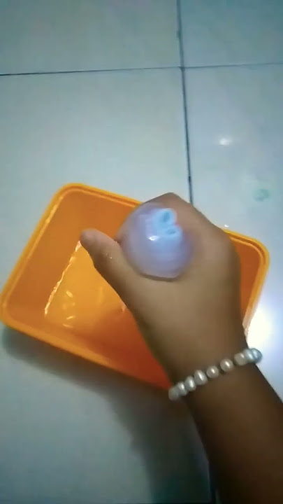 gak usah syok sama tanganku yang merah esprimen dari Yutube chekkk #funny