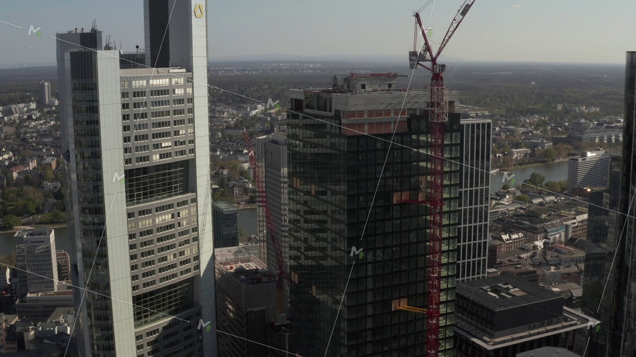 AERIAL: Close Up View of Skyscraper construction site in Urban ...