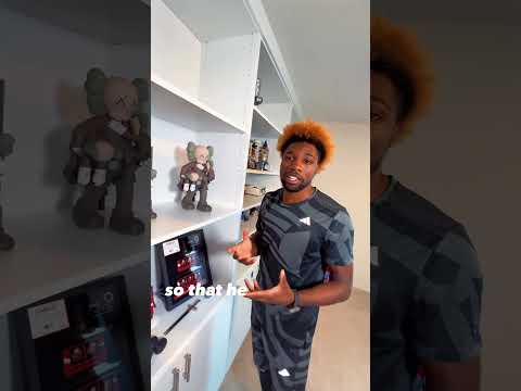 WHATS A KAWS??
