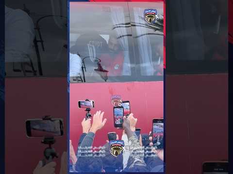 شوف رد فعل صلاح لحظة هتاف جماهير السنغال والمغرب ل ساديو ماني امام فندق المنتخب مصر المغرب 