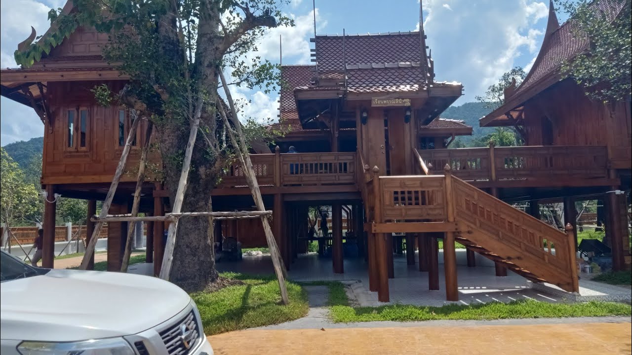 รีวิวบ้านทรงไทยเรือนหมูในอำเภอลานสกาจังหวัดนครศรีธรรมราช