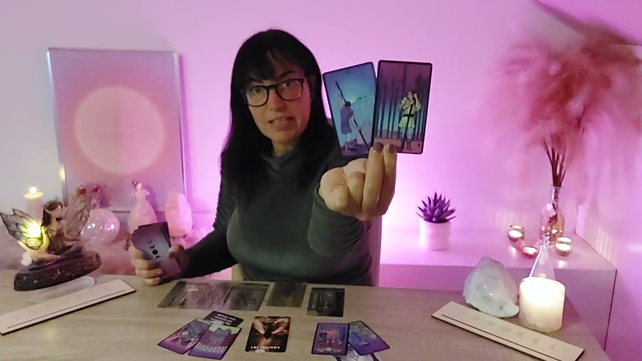 Kreeft jullie spiegelen elkaar! Je soulmate/twin Flame  denkt aan je!