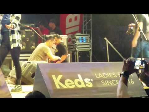 Aia De Leon - Akap LIVE at UP Fair Elements 2017