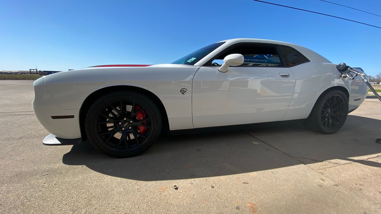 Dodge Hellcat Outruns Chopper - YouTube