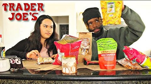 WE TRIED VEGAN SNACKS FROM TRADER JOES *too nasty*