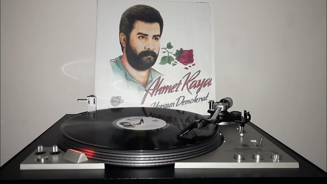 Ahmet Kaya - Yorgun Demokrat ( orijinal plak kayıt ) #ahmetkaya #özgünmüzik #ahmetkayasözleri Ahmet Kaya - Yorgun Demokrat ( orijinal plak kayıt ) #ahmetkaya #özgünmüzik #ahmetkayasözleri