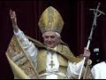 Benedetto XVI: Uomo moderno lasciati prender per mano dal Bambino di Betlemme (2005)