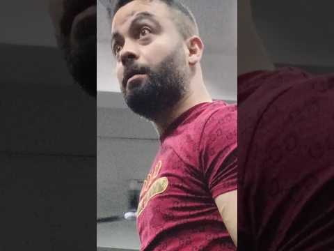 رجل مسن يتمرت شوعمل شو صااار ابوالنمر