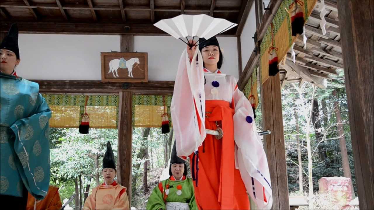 今様歌舞楽 義経の元服式 - YouTube