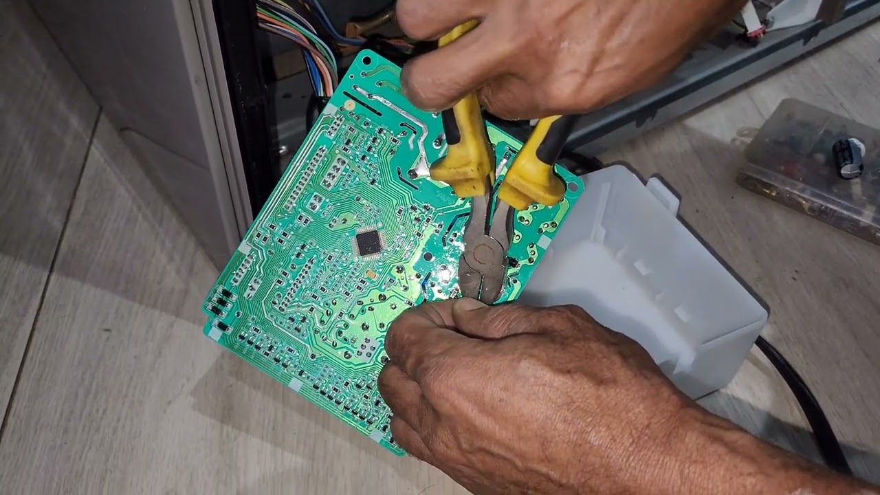 Geladeira Electrolux IM8S não gela saiba porque.