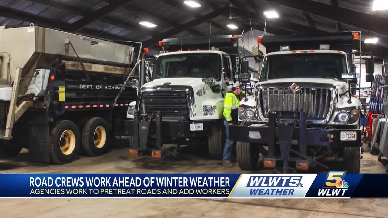 How Greater Cincinnati crews are treating roads ahead of Tuesday's snow ...