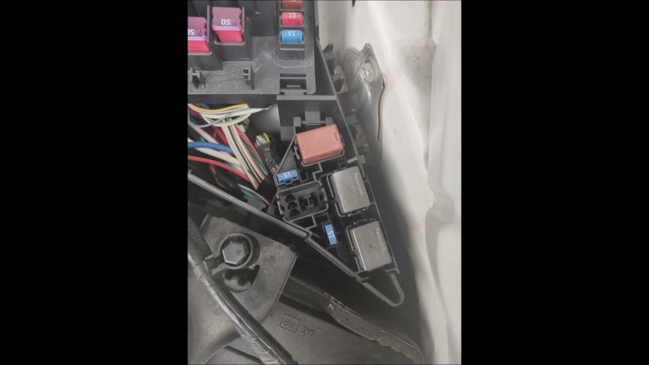 フォレスター リレー 25230-aa190 スバル純正 - YouTube