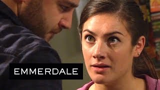 Emmerdale - Victoria Says Only One of Two People Could Be Emma's Killer screenshot 5