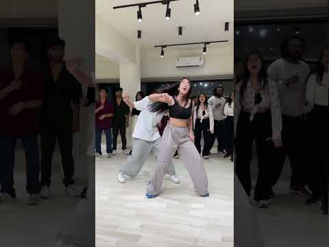 Tune Maari Entriyaan | Kashu X Prashant | Dance #dance #choreography #kashu #prashant #shorts #viral