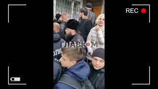Побиття військового у Хмельницькому. Мітинг під будинком митрополита Антонія
