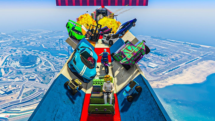 FACE TO FACE WITH RANDOM CARS AND THE LAST ONE EXPLODES! DANGEROUS BRIDGE!! - GTA 5 ONLINE
