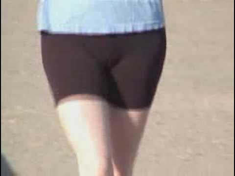 Cameltoe in spandex shorts.avi 