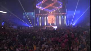 Penn State Thon 2015: Dancers make way through human tunnel to begin 46-hour dance marathon