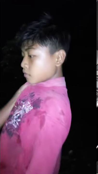 Bocah idiot berantem.  Video lucu