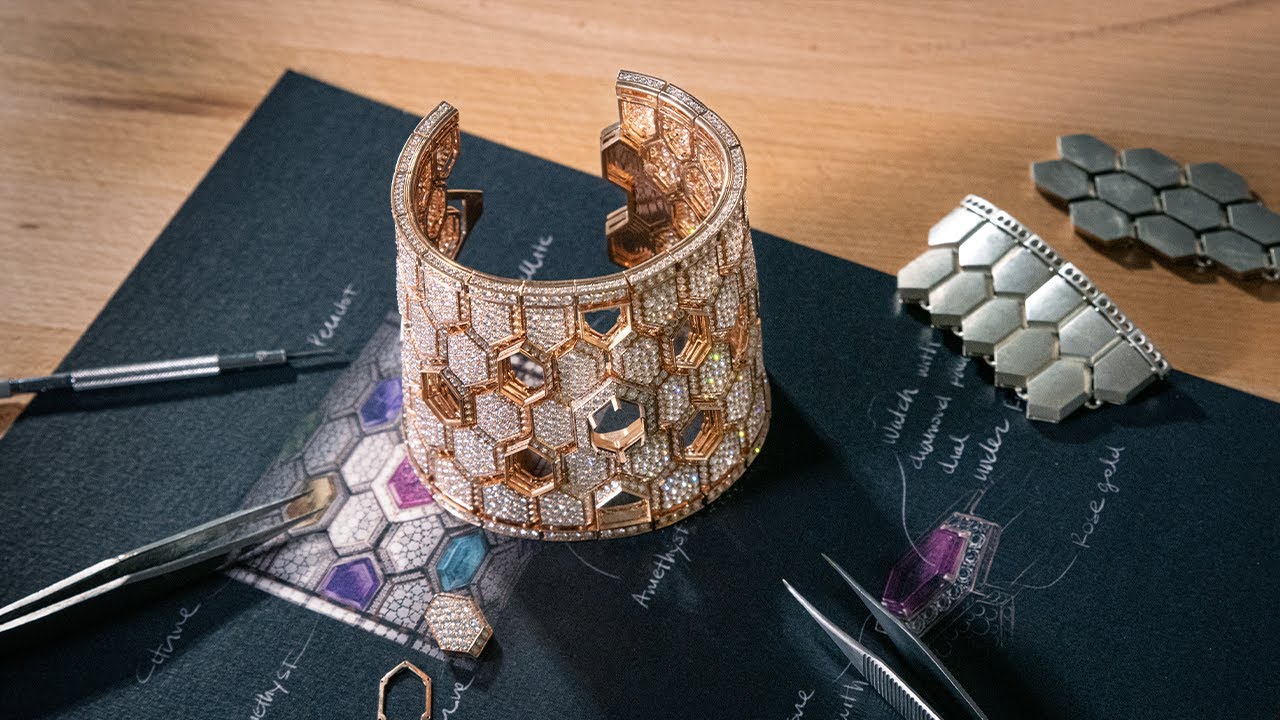 Bulgari Serpenti Misteriosi High Jewellery: A Precious Snake That Cleopatra  Would Have Loved - Quill & Pad