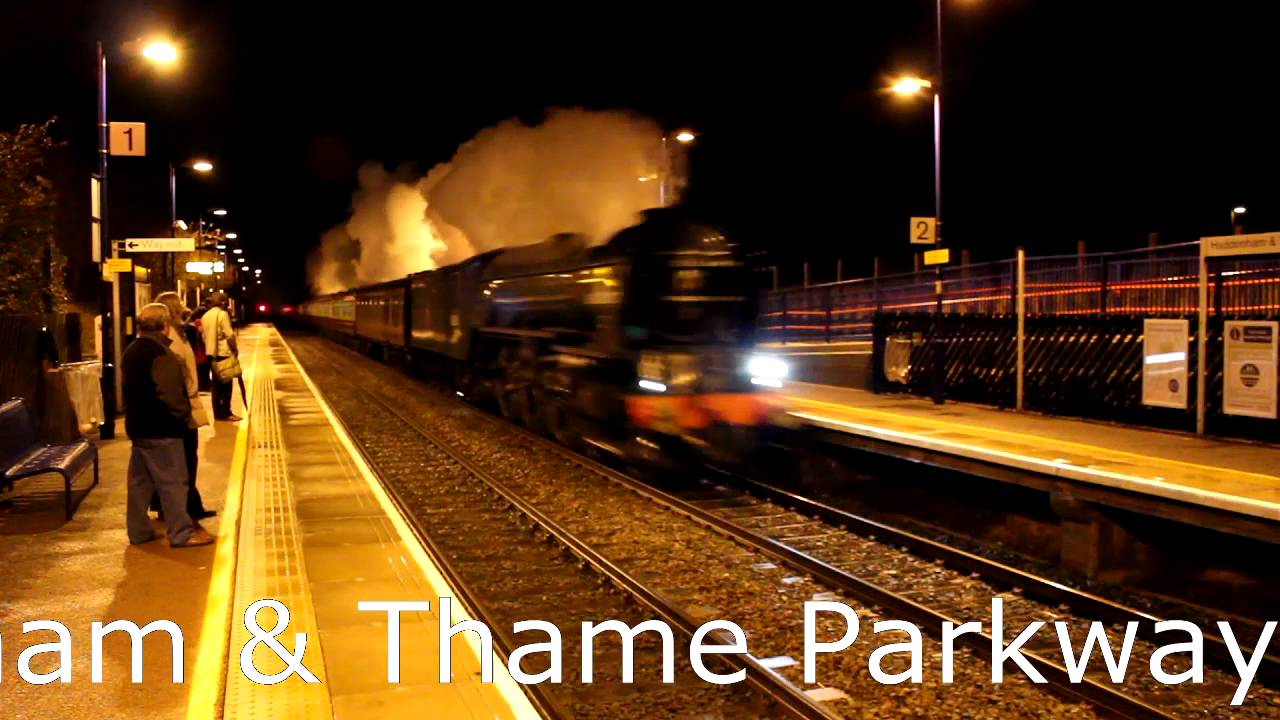 60163 Tornado on The William Shakespear on 30 December 2011